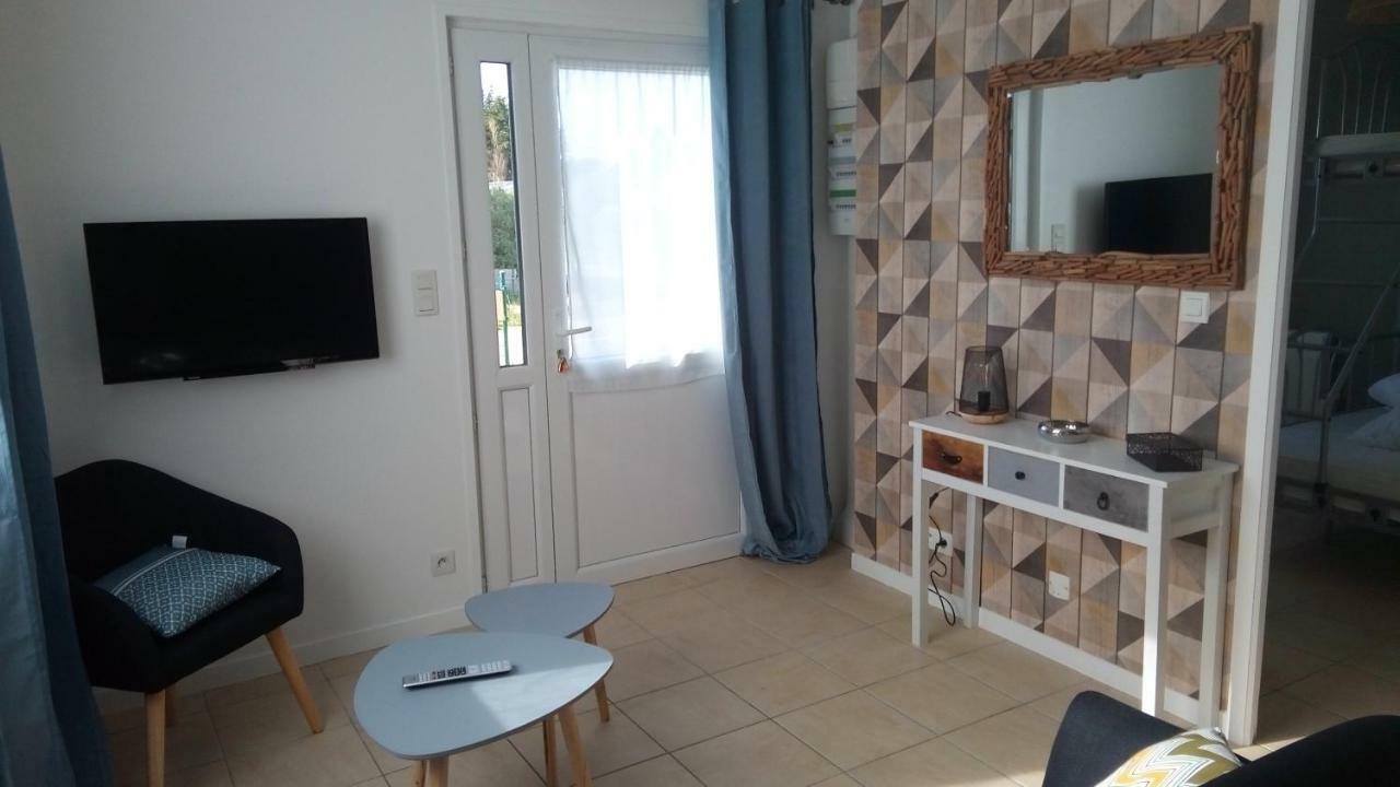 Chalet Les Dauphins Saint-Georges-de-la-Riviere Buitenkant foto